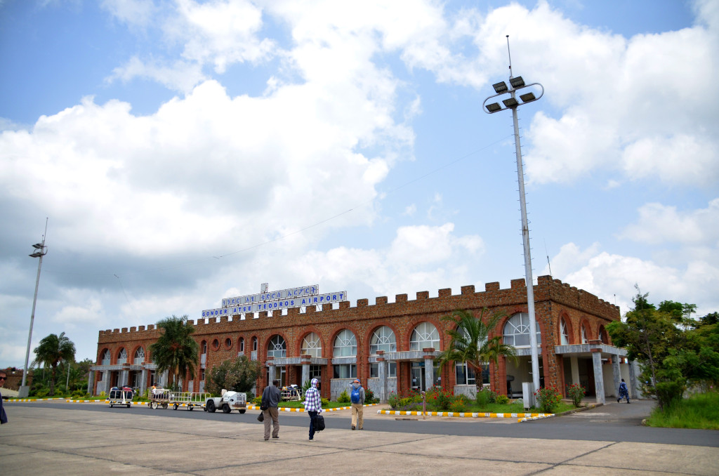 L'aeroport de Gondar és també ben petit i pràcticament només reb vols locals