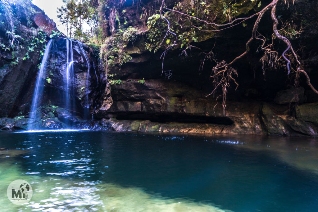 La piscina negra és la que marca el final d'aquesta primera part del trekking