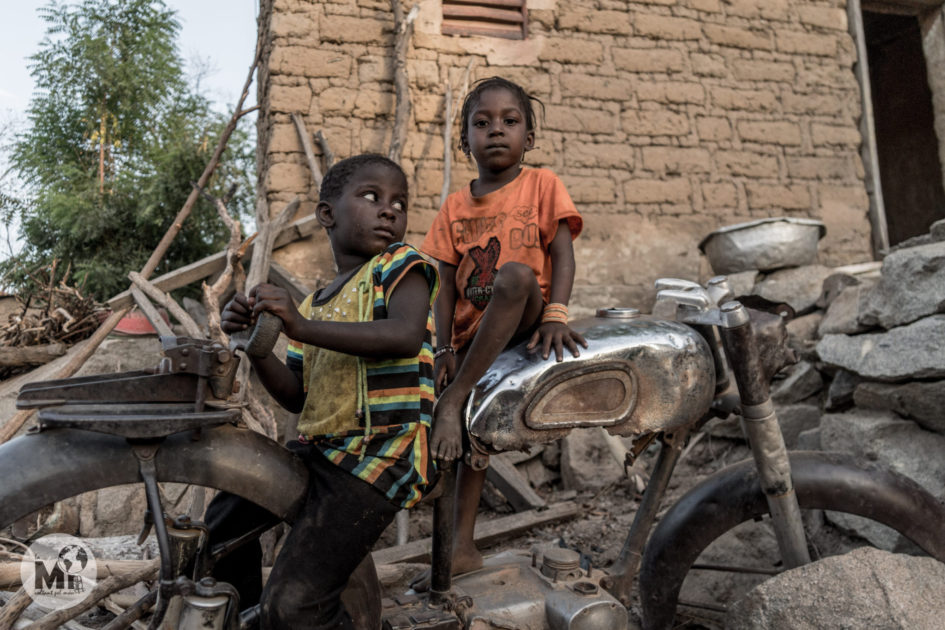 BURKINA-55
